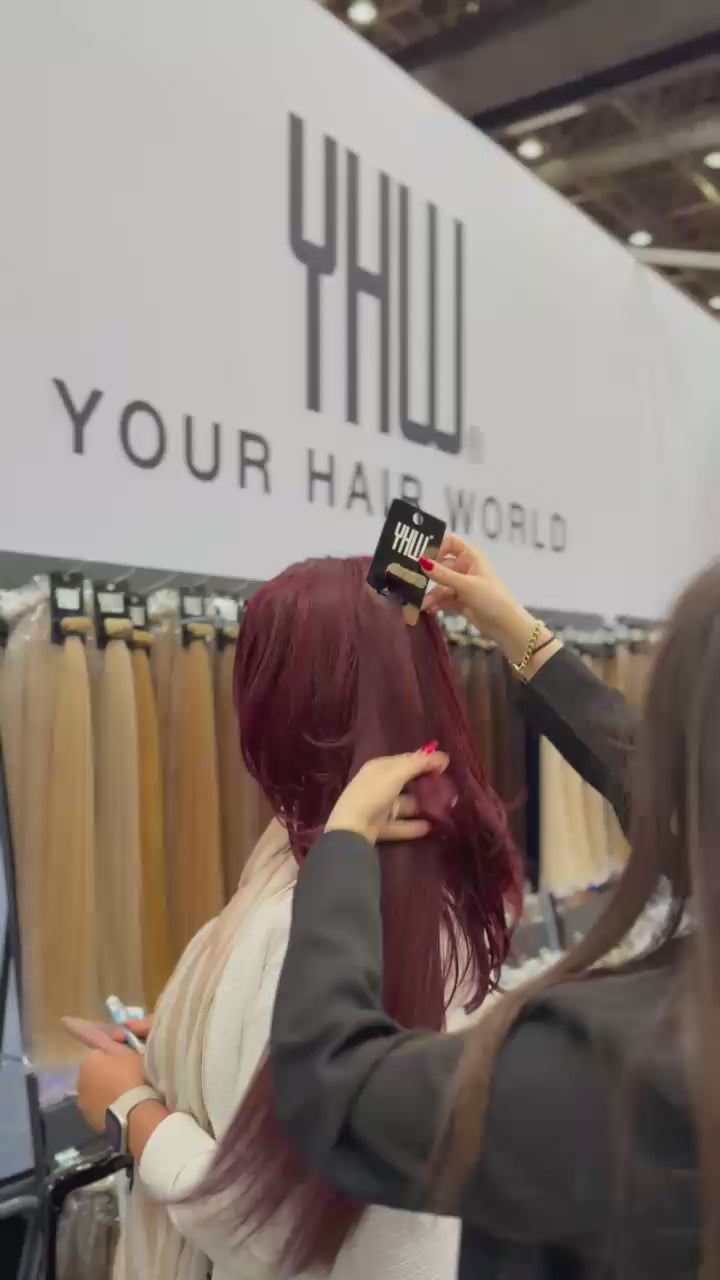 Tape Extensions Kirschrot aus 100 % Remy Echthaar